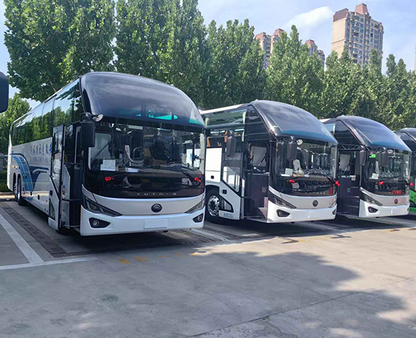 大巴車